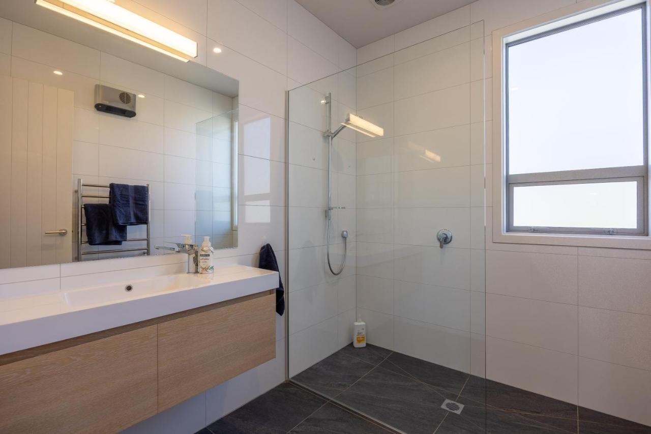 Prime Location On Warren St - 3 Bedroom Town House Wanaka Ngoại thất bức ảnh