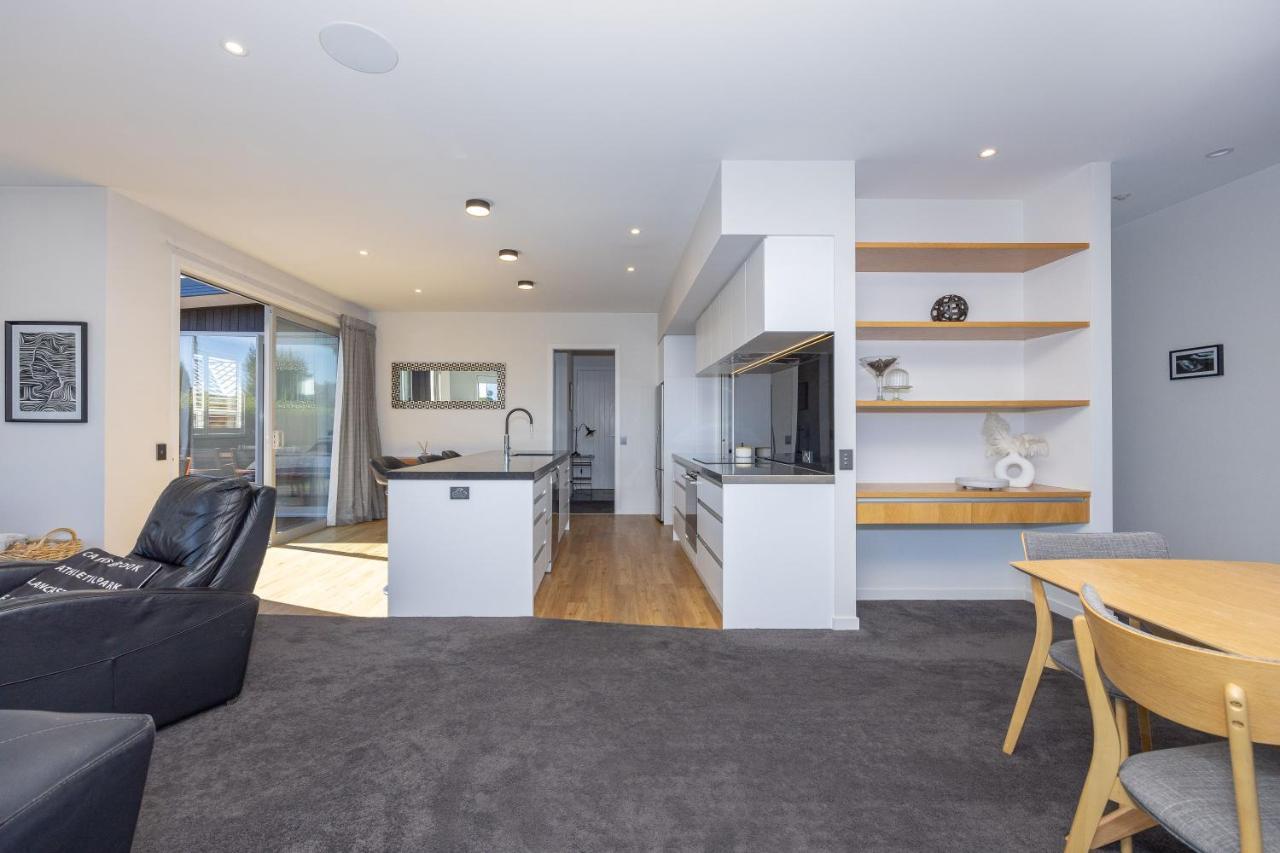 Prime Location On Warren St - 3 Bedroom Town House Wanaka Ngoại thất bức ảnh
